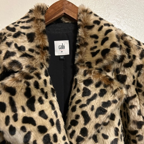 CAbi Josephine Coat Leopard Faux Fur - Picture 5 of 11